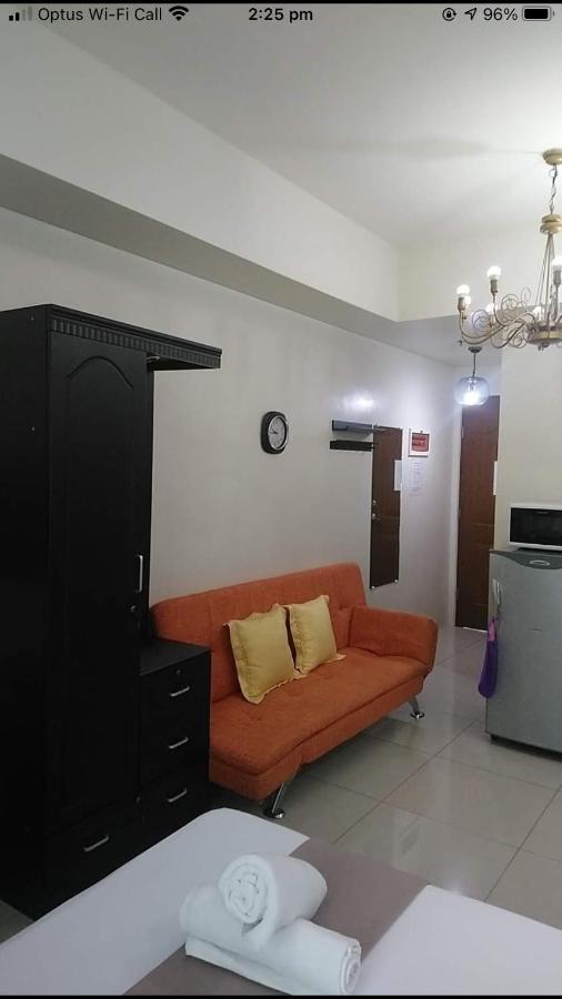Affordable Makati Serviced Apartments Манила Екстериор снимка