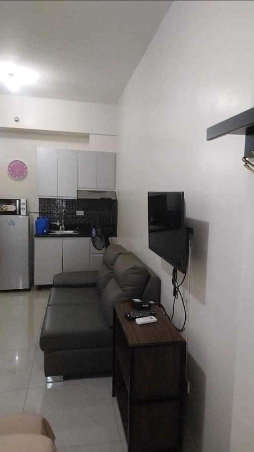 Affordable Makati Serviced Apartments Манила Екстериор снимка
