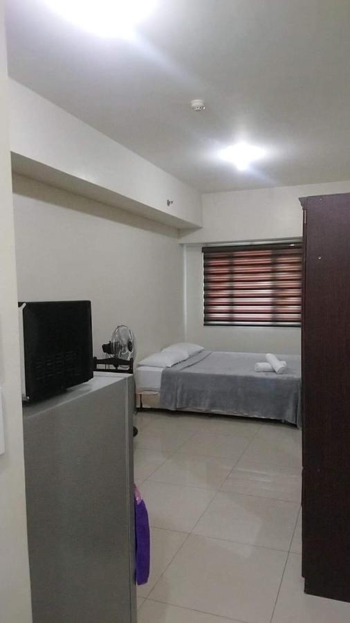 Affordable Makati Serviced Apartments Манила Екстериор снимка