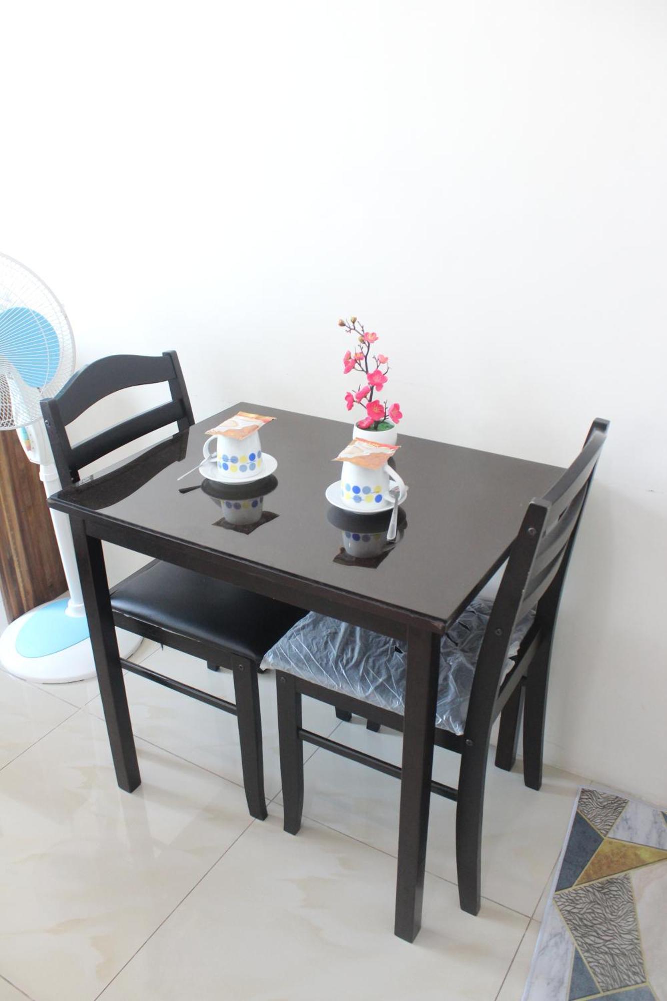 Affordable Makati Serviced Apartments Манила Екстериор снимка